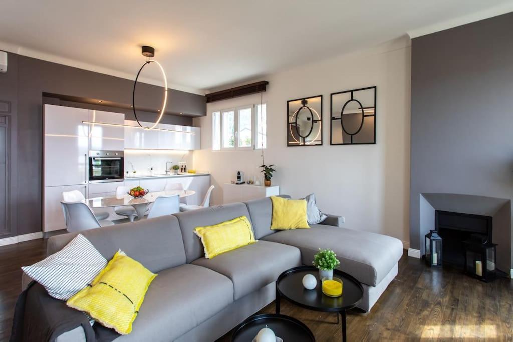 #24 Marie-Claire Suite Sea View/Balcony/Ac/5Min Port Villefranche-sur-Mer Luaran gambar
