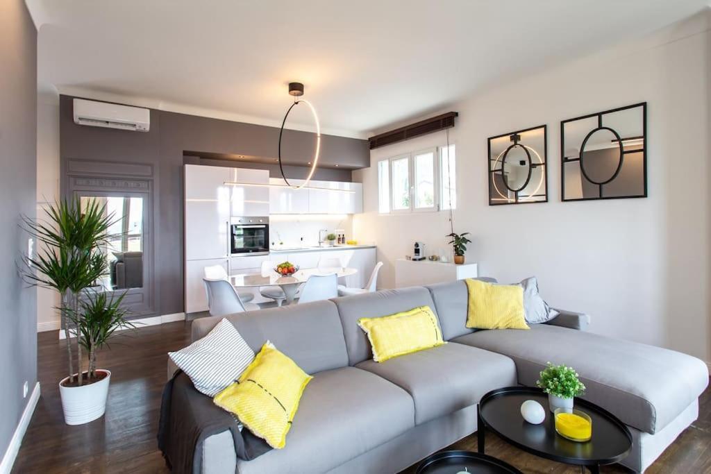 #24 Marie-Claire Suite Sea View/Balcony/Ac/5Min Port Villefranche-sur-Mer Luaran gambar